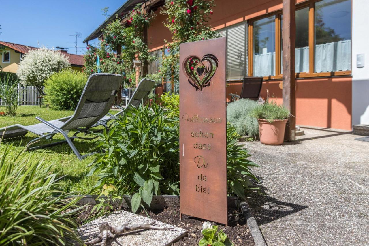 Fewo Im Gaestehaus Maximilian Eggelsberg Exterior photo